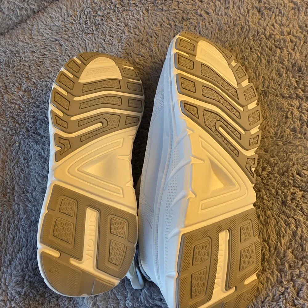 Vionic Women's White‎ Walk Max Sneakers Walking Shoes Orthopedic Sz 9 WU 40 NEW
